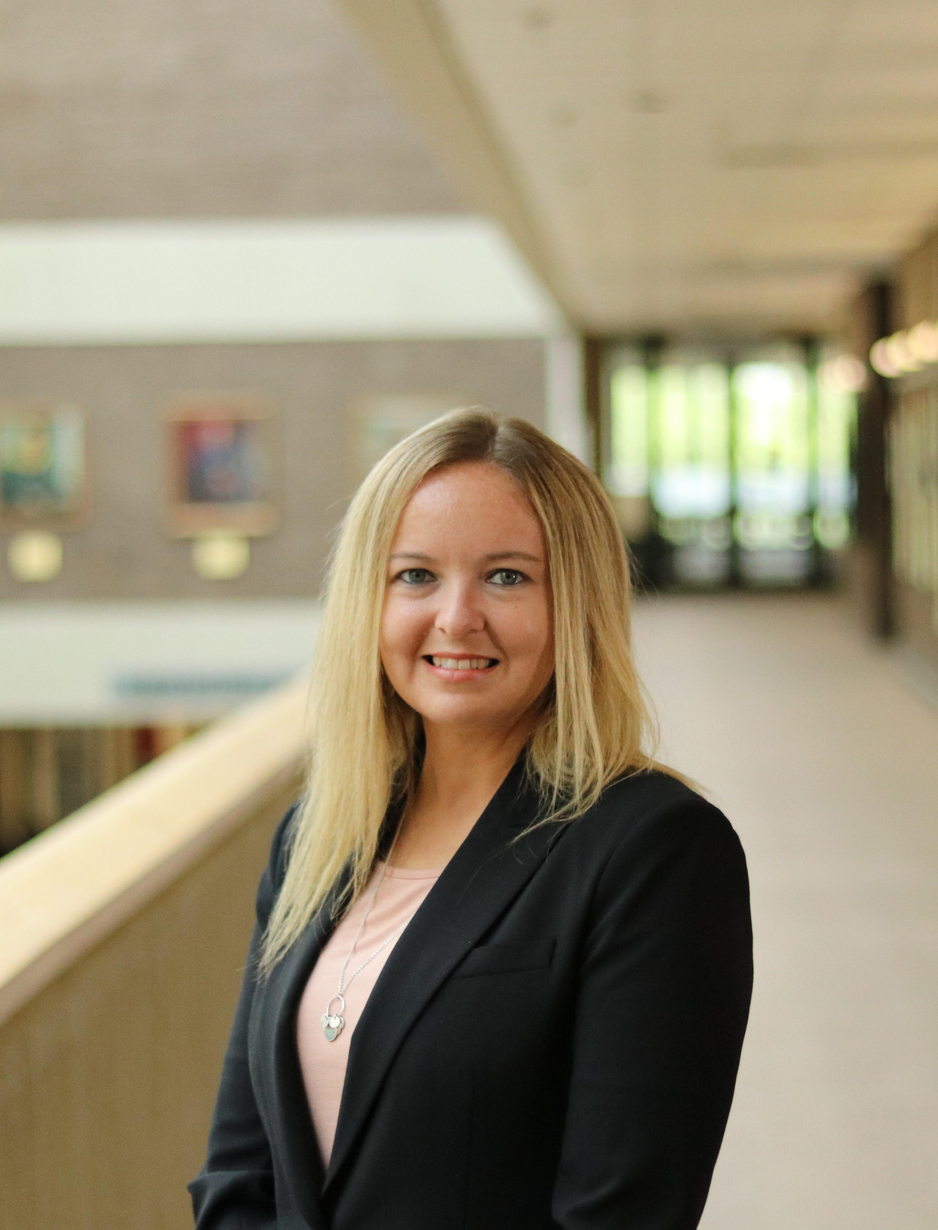 Headshot of Kelly Haller