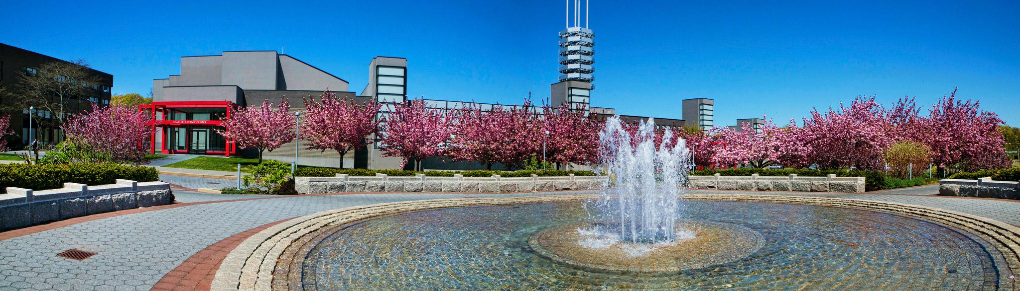Stony Brook University campus Wang Center fountain