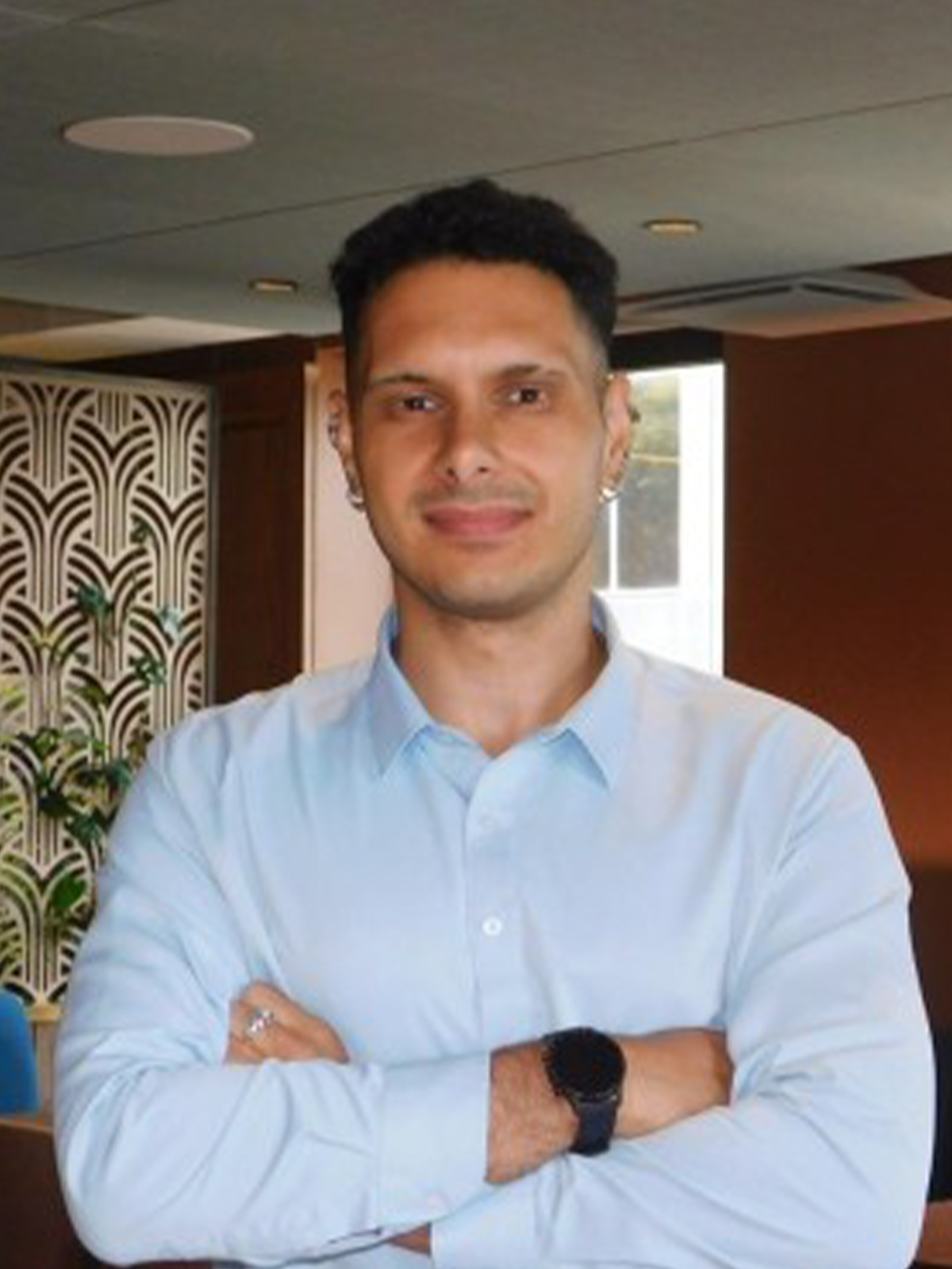 Headshot of Umar Cetin