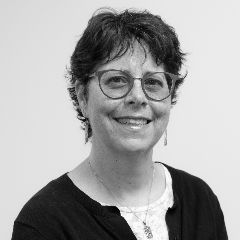 headshot of ellen cooke