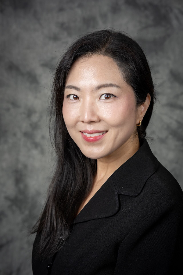 Dr. Donghee Yvette Wohn Headshot of Donghee Yvette Wohn