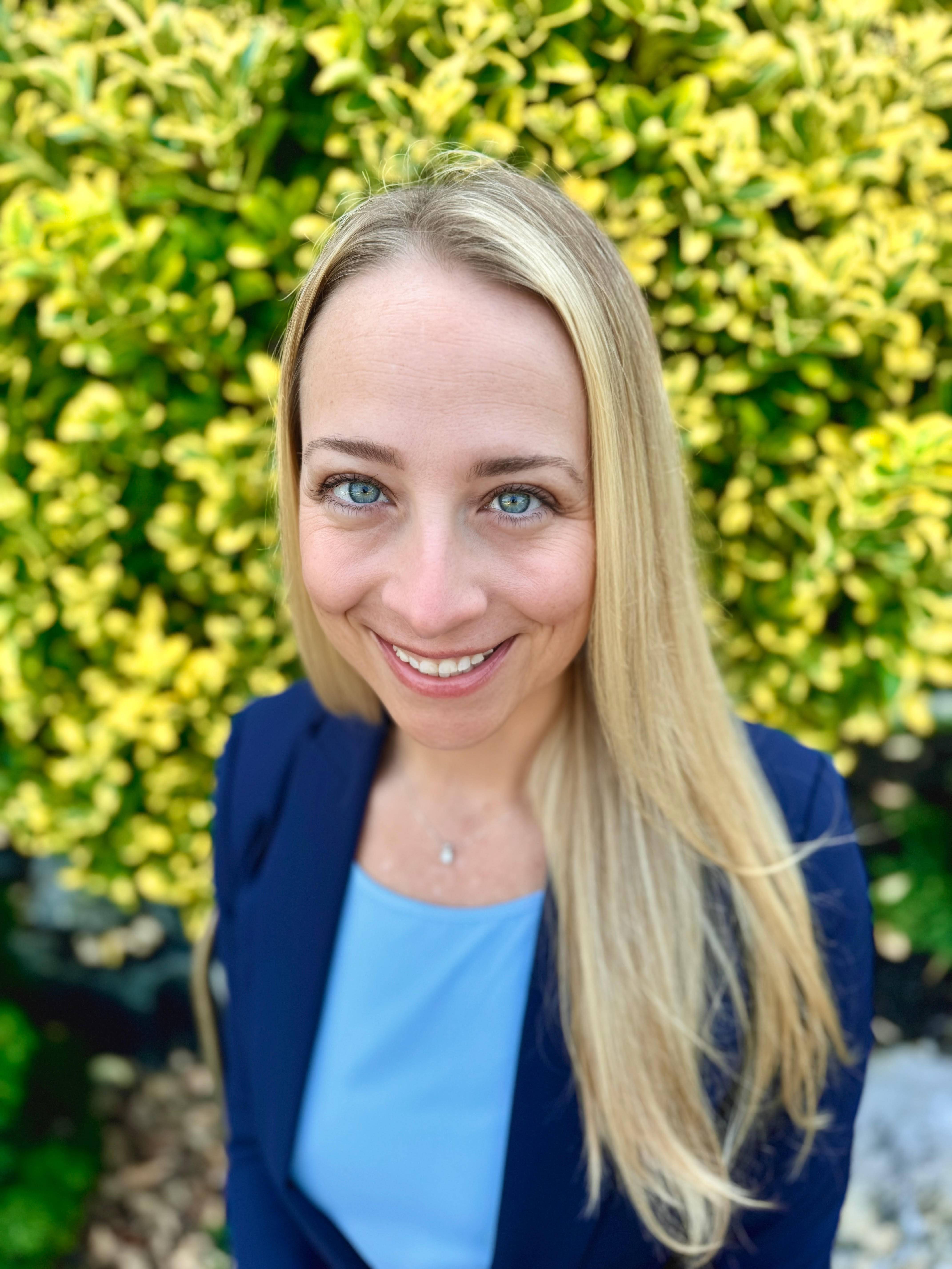 Headshot of Nicole Paterson