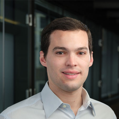 Headshot of Professor Jorge Mendez-Mendez.