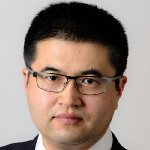 Headshot for Professor Peng Zhang.