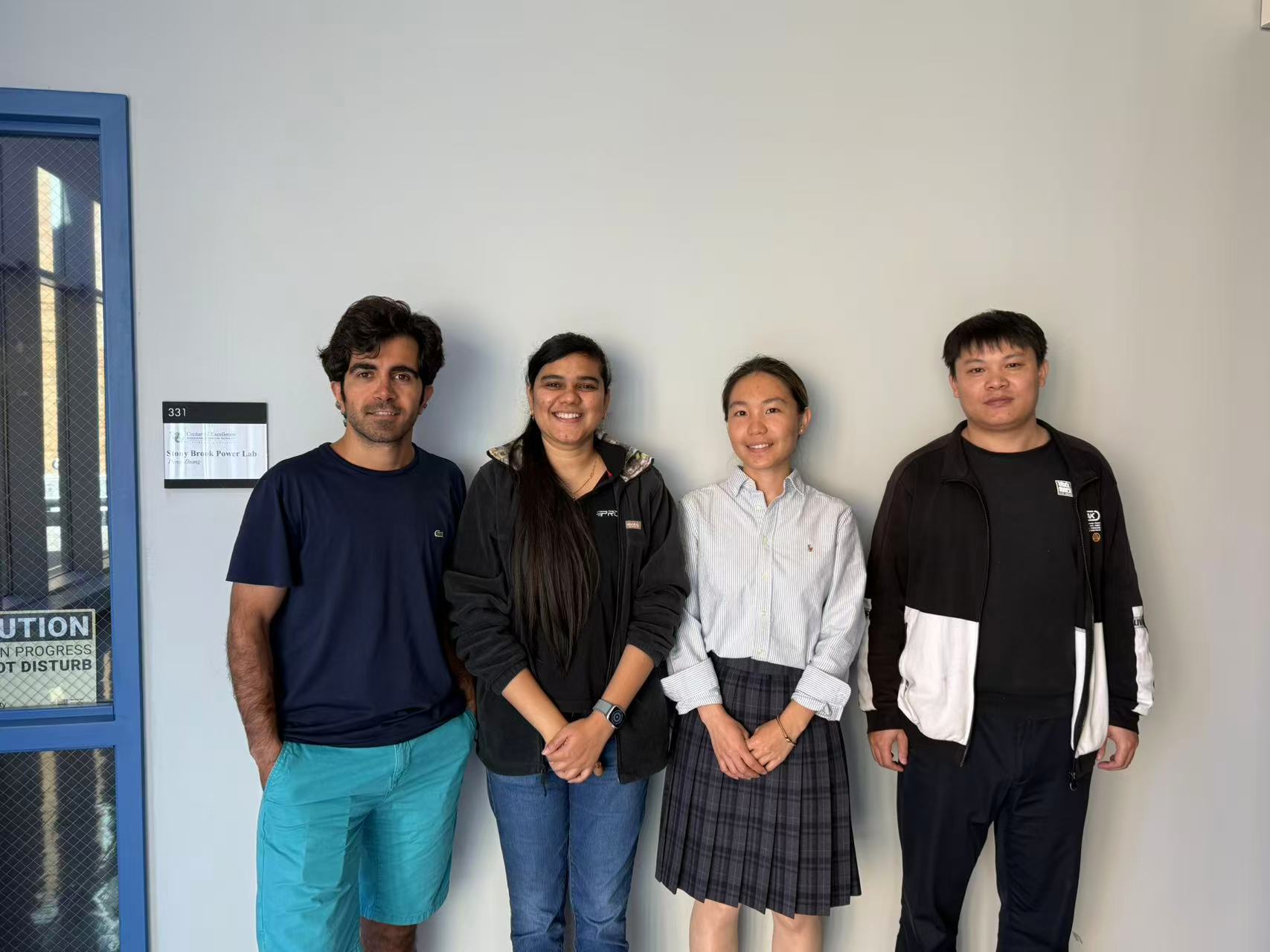 Photo of Ruoyan Fan and peers.