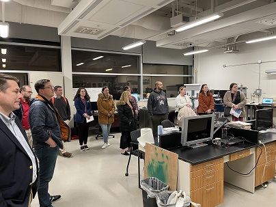 Master Teacher students in lab