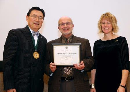 Iwao Ojima with plaque recipient