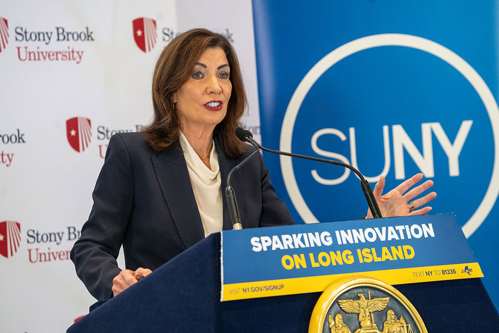 governor kathy hochul
