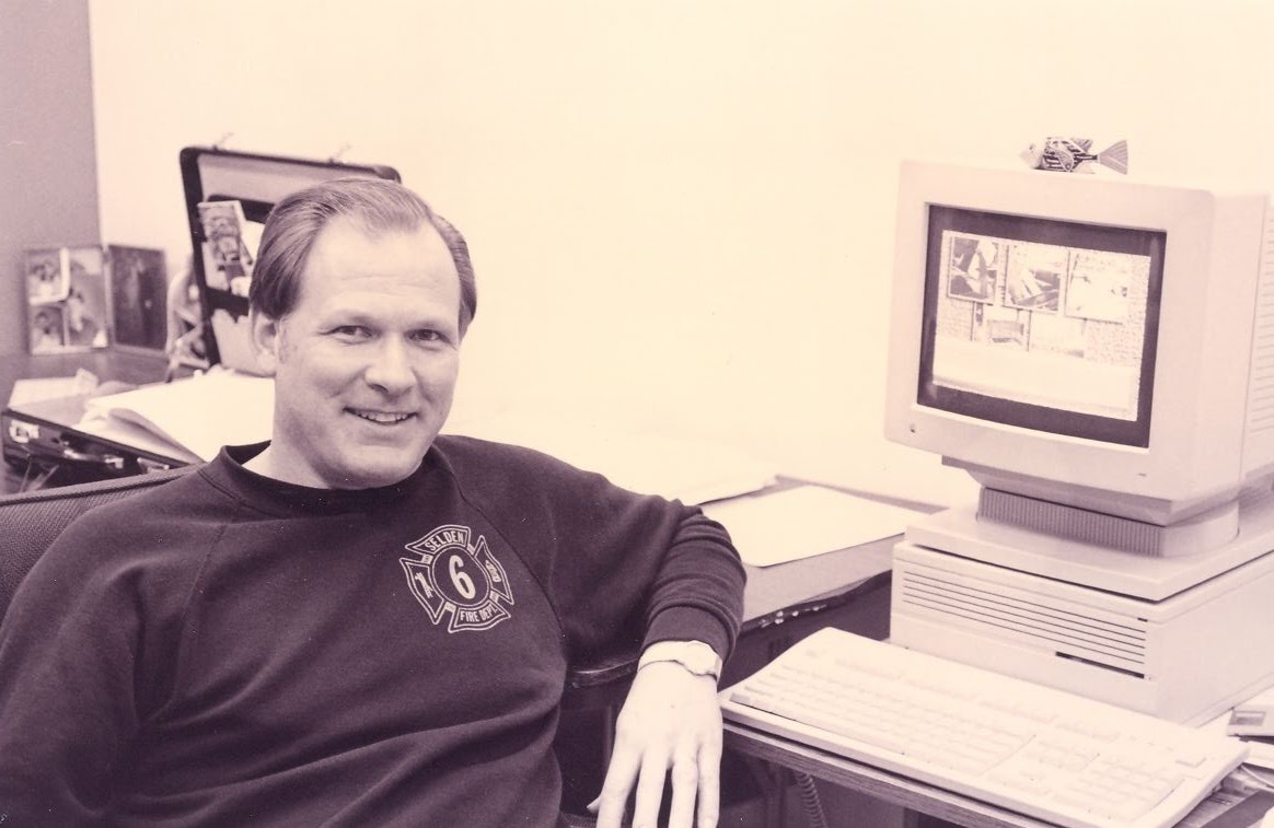 Frank Roethel sitting at his desk Frank Roethel sitting at his desk