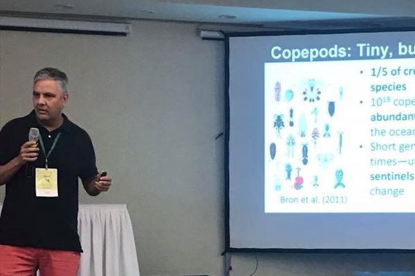 Hans Dam gives a presentation about Copepods Hans Dam gives a presentation about Copepods