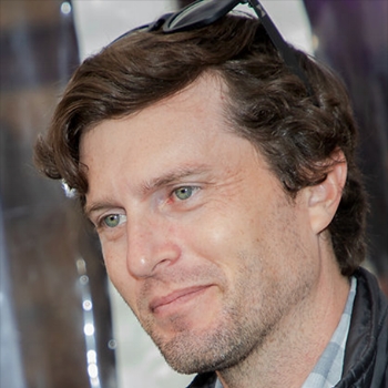 Dr. Daniel Holstein